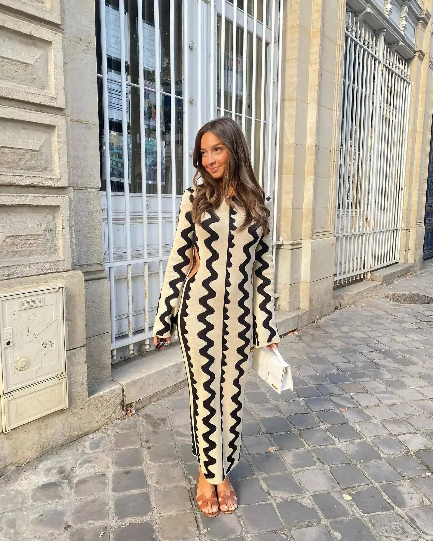 2024 Elegant Wave Striped O-neck Maxi Knitted Bodycon Dress