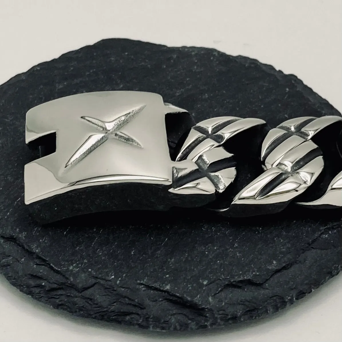 Bagger Bracelet - Royalty - Silver - 1.25" Wide - The Classic - B136