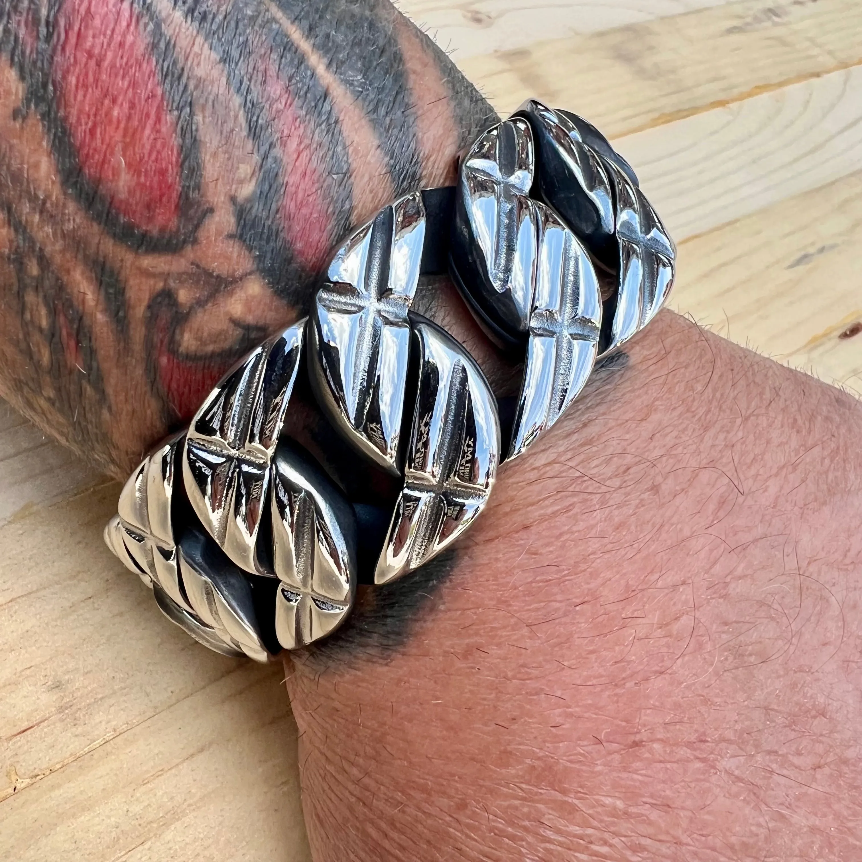 Bagger Bracelet - Royalty - Silver - 1.25" Wide - The Classic - B136