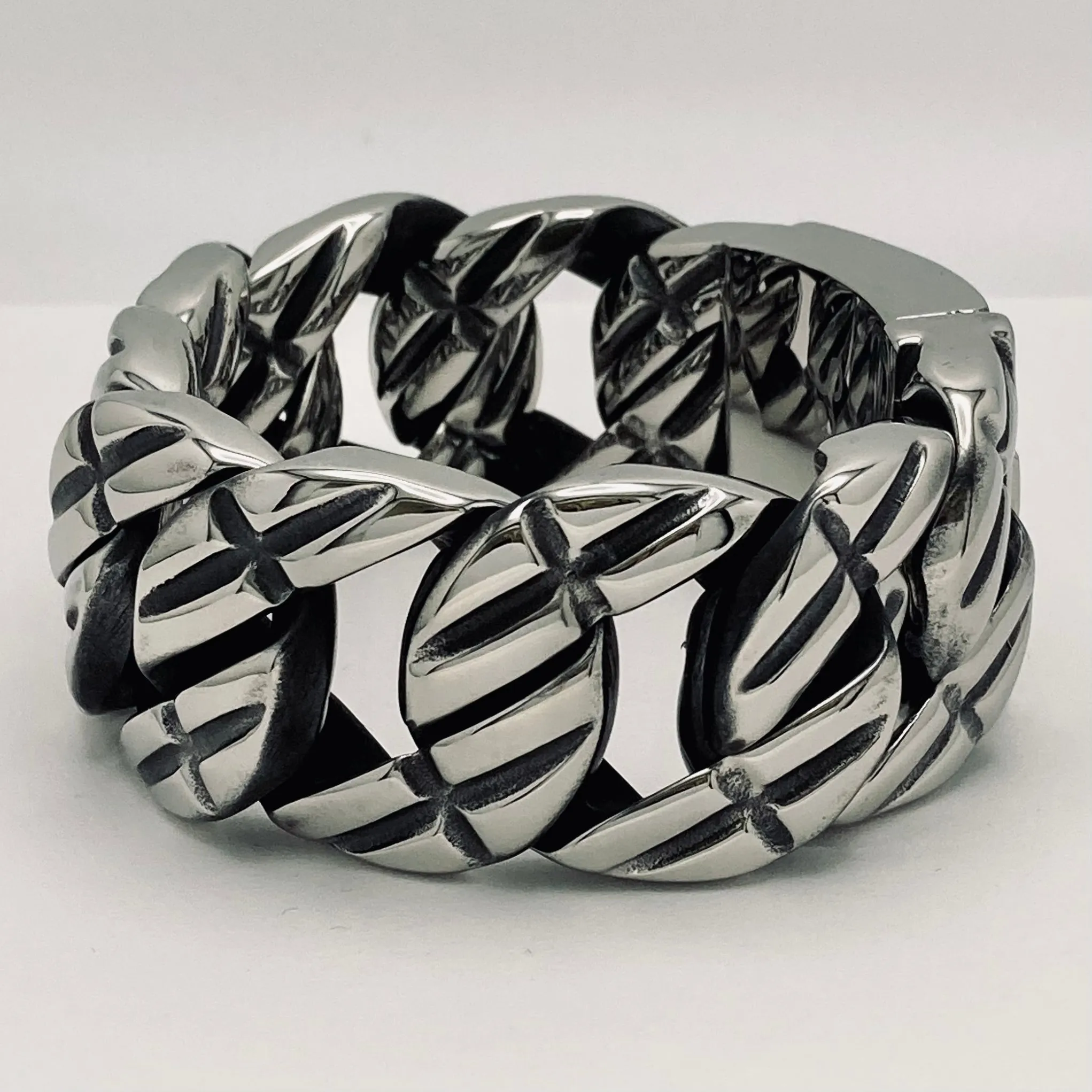 Bagger Bracelet - Royalty - Silver - 1.25" Wide - The Classic - B136