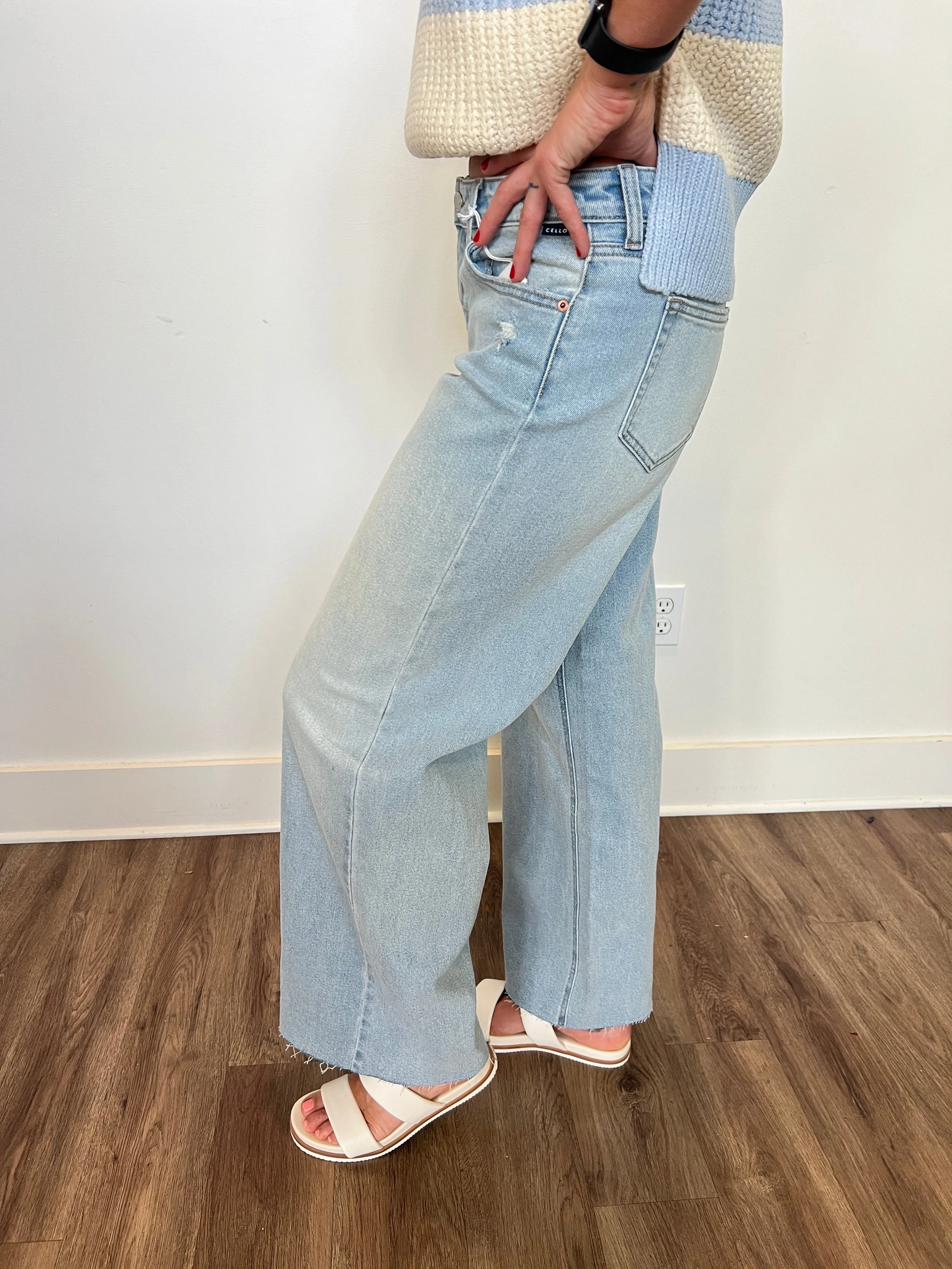 Cello Low Rise Wide Leg Jean
