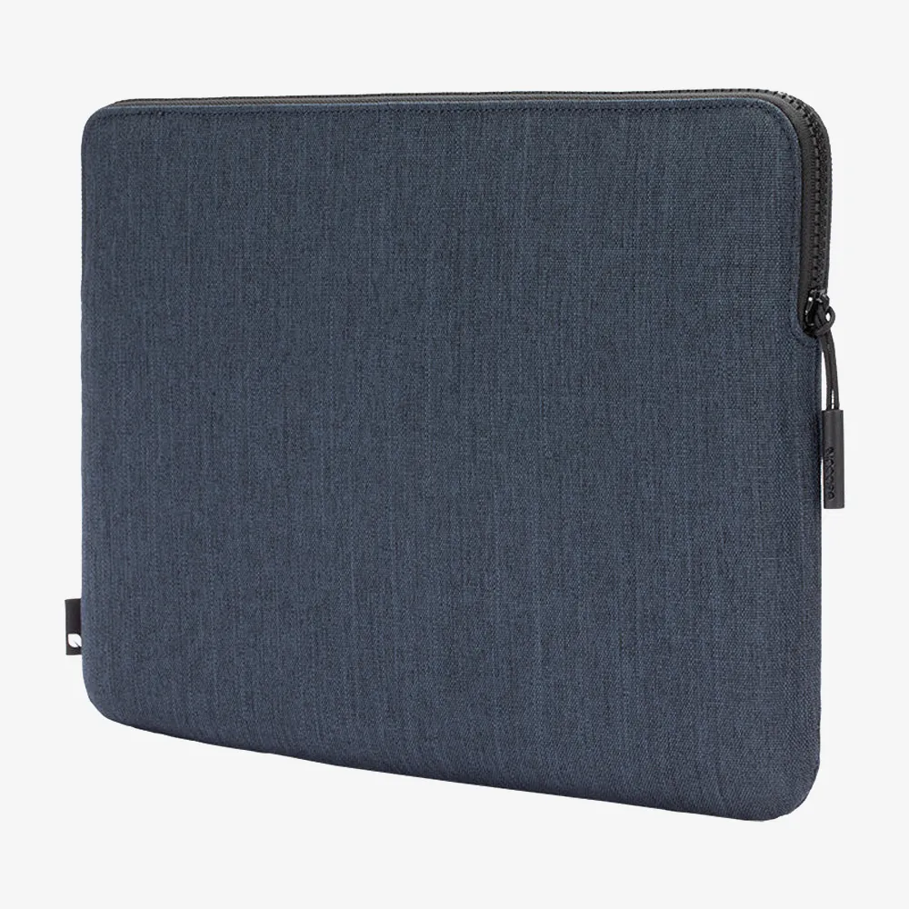 Compact Sleeve with Woolenex Macbook Case 14"