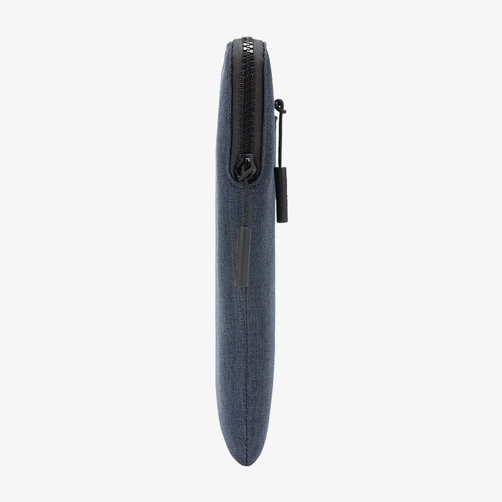 Compact Sleeve with Woolenex Macbook Case 14"