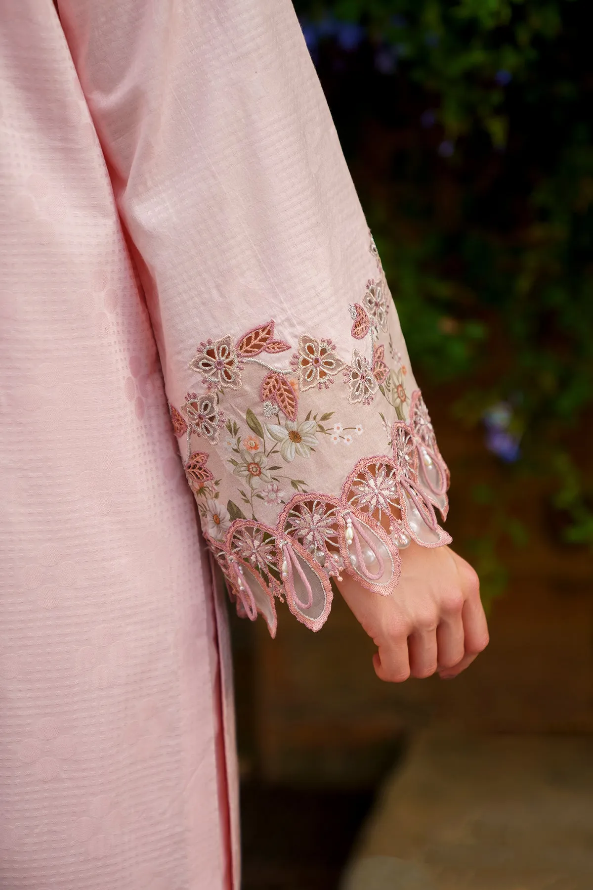 EMBROIDERED JACQUARD LAWN UF-588