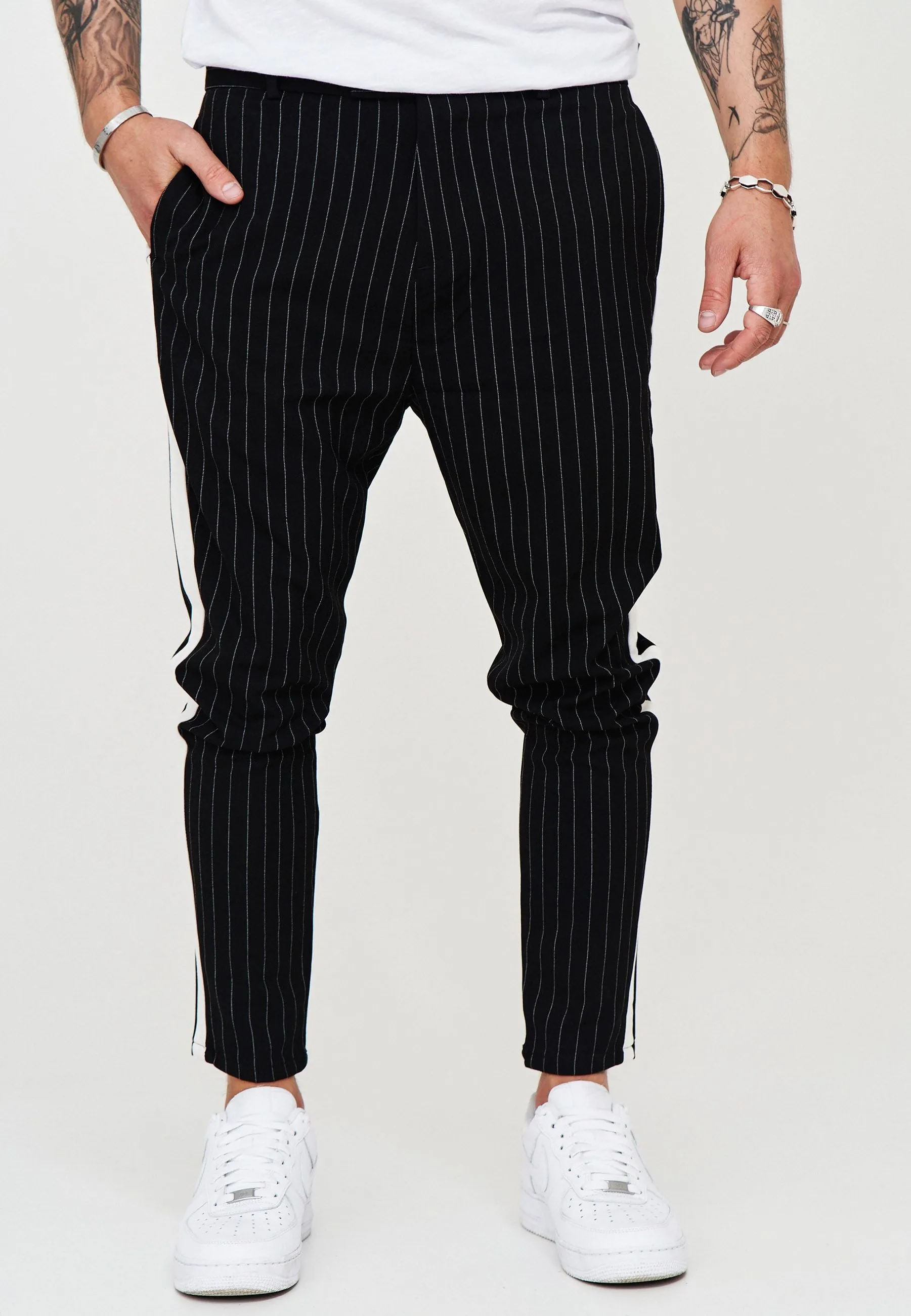Hose Stripe Slim Fit Schwarz JN-1003