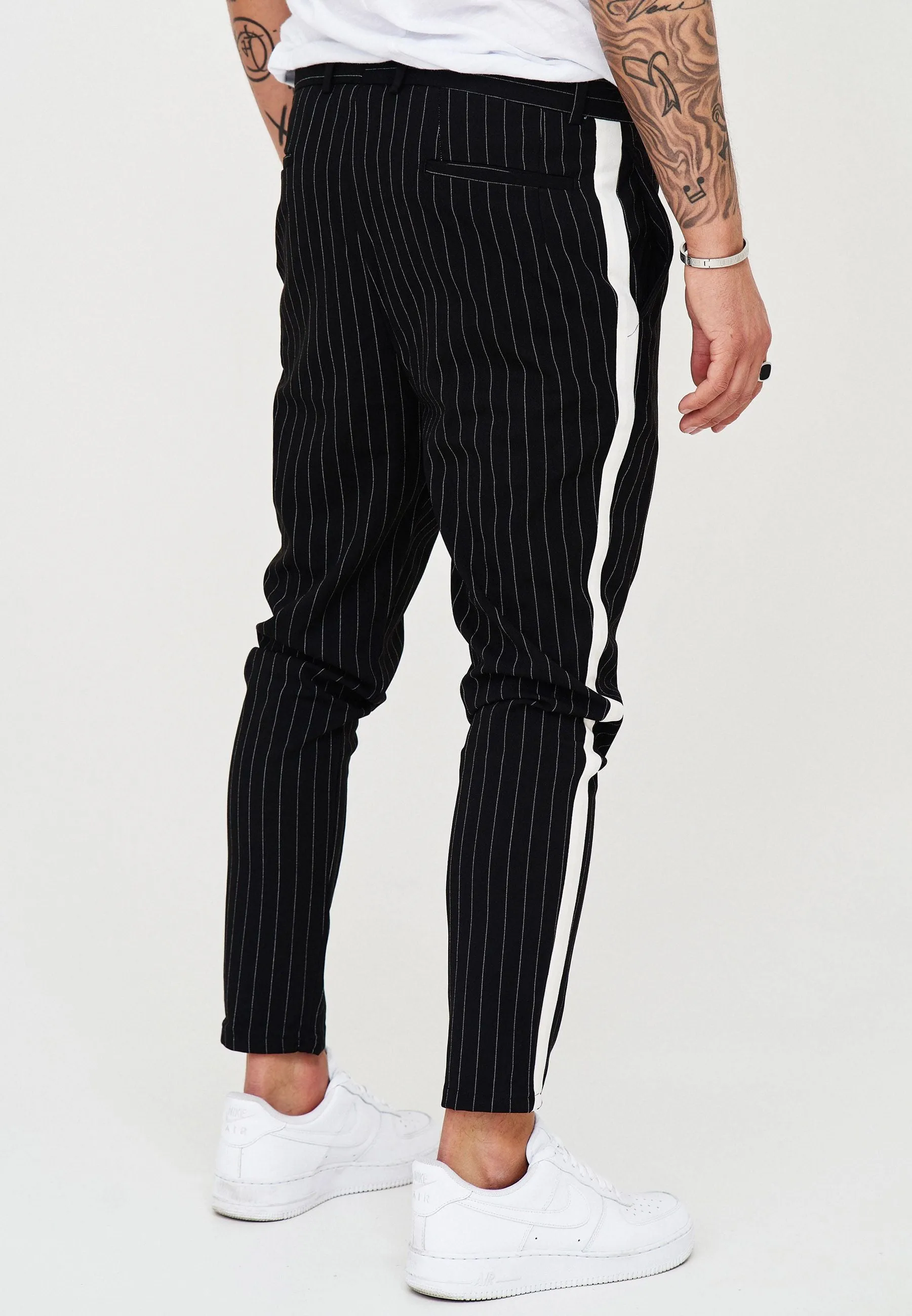 Hose Stripe Slim Fit Schwarz JN-1003