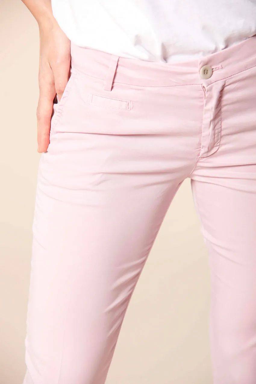 Jaqueline Curvie pantalone chino capri donna in tencel stretch curvy ①