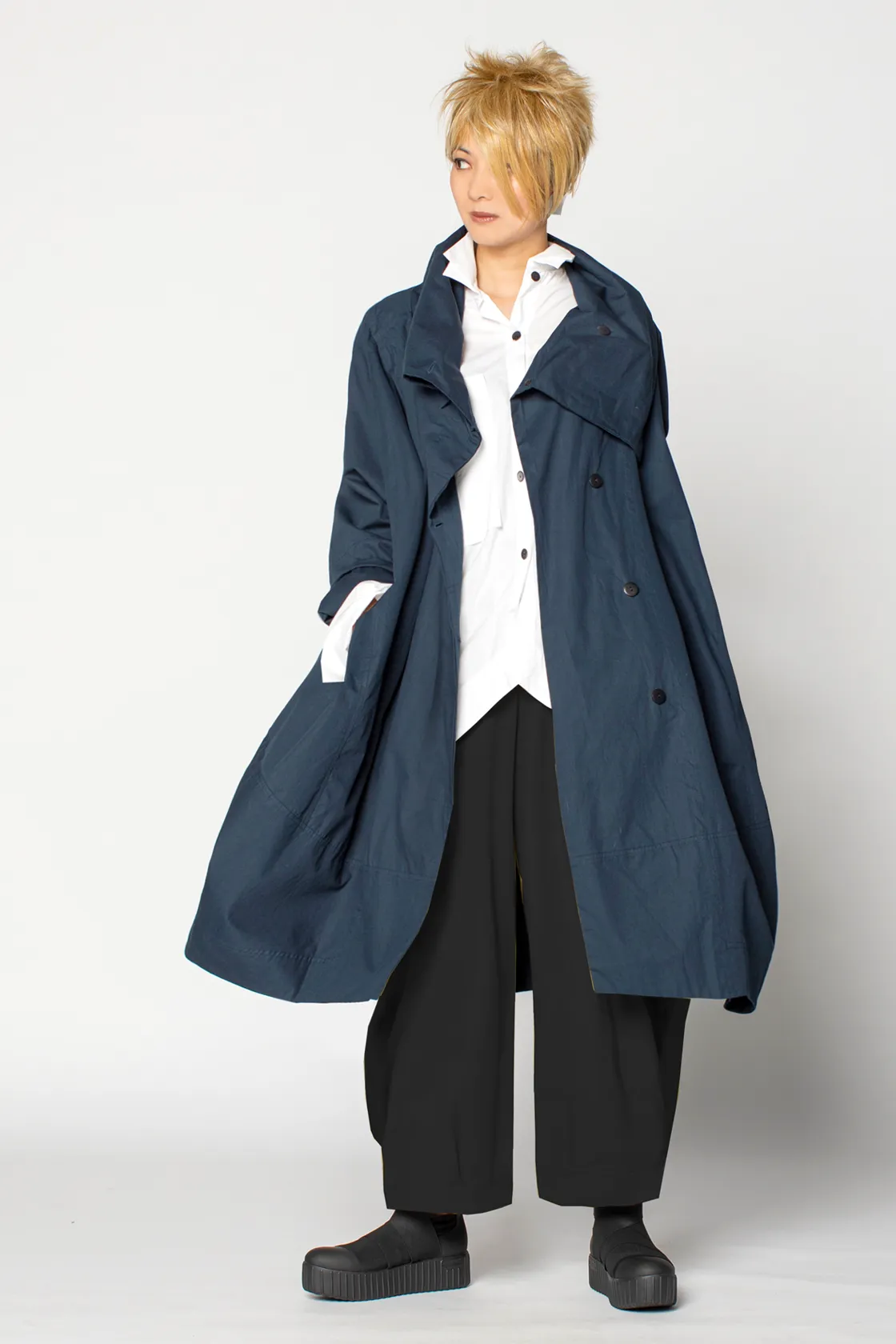 Lancaster Coat in Navy Canvas