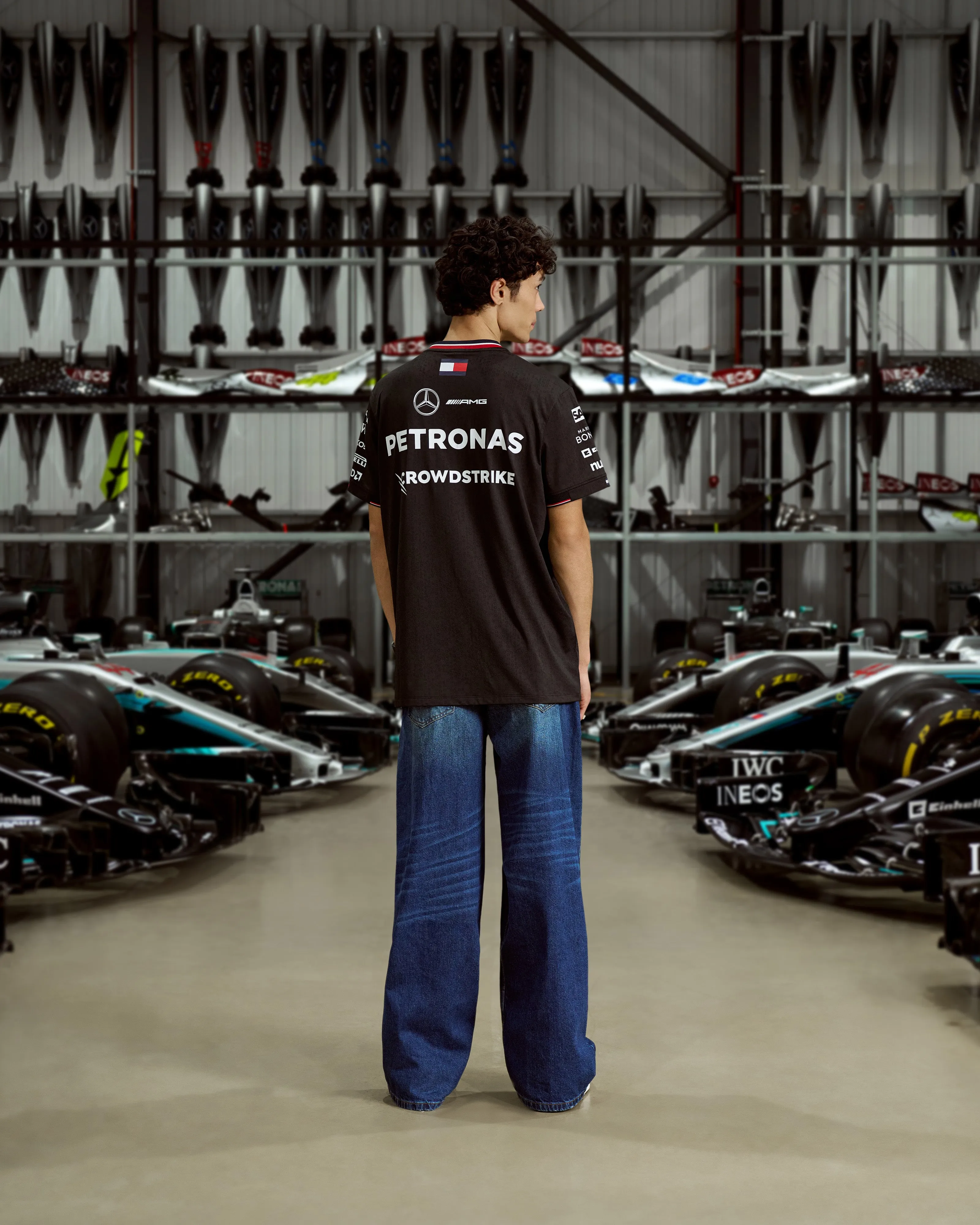 Mens 2024 Team Driver Tee Black