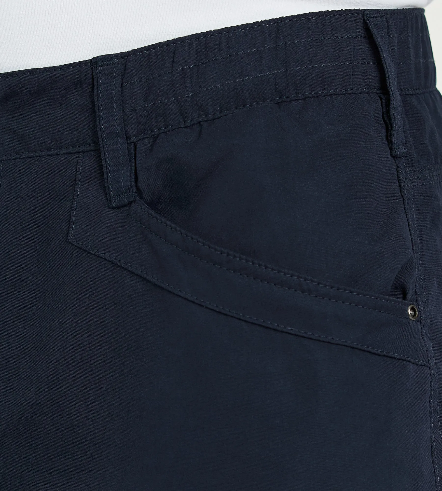 Modern Fit Cargo Shorts