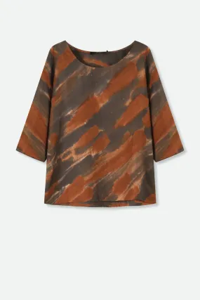 SANCIA BOATNECK 3/4 SLEEVE TOP IN HAND-DYED SILK TWILL RUSTED STEEL