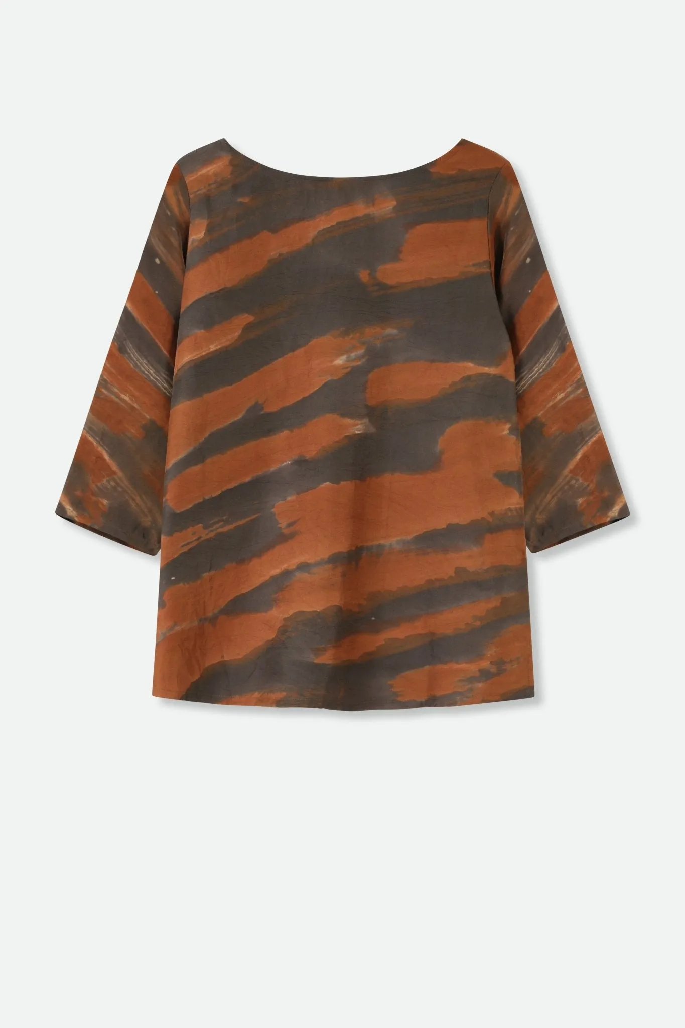 SANCIA BOATNECK 3/4 SLEEVE TOP IN HAND-DYED SILK TWILL RUSTED STEEL