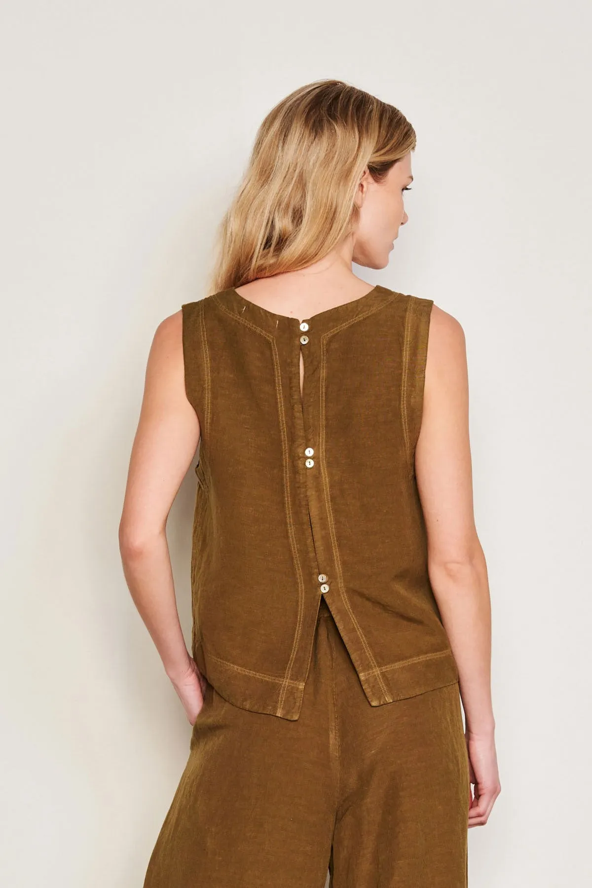 Sundry Shell Tank in Olive
